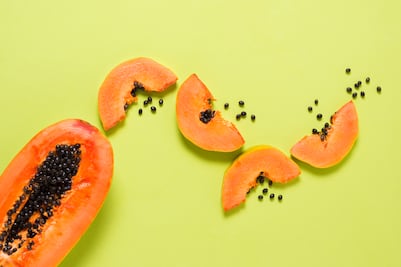 Por qué es bueno cenar papaya