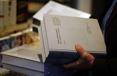 Comienza la prohibición de venta de libros antisemitas en línea  