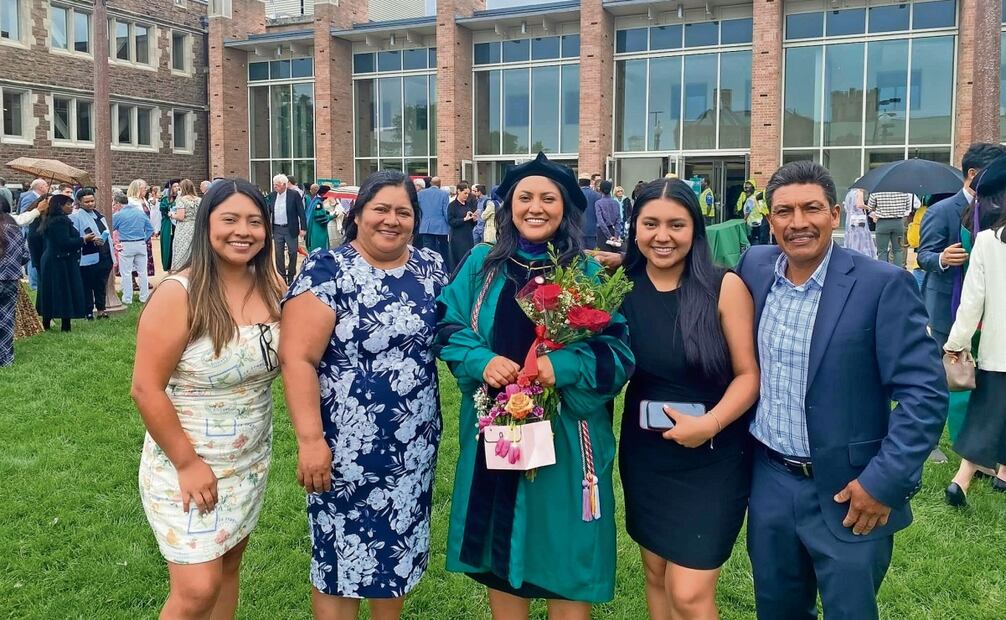 Dreamers con sus padres. Según cifras oficiales, actualmente se cuentan alrededor de 660 mil beneficiarios por el programa de Acción Diferida para los Llegados en la Infancia.  Foto: Especial Dinora Orozco