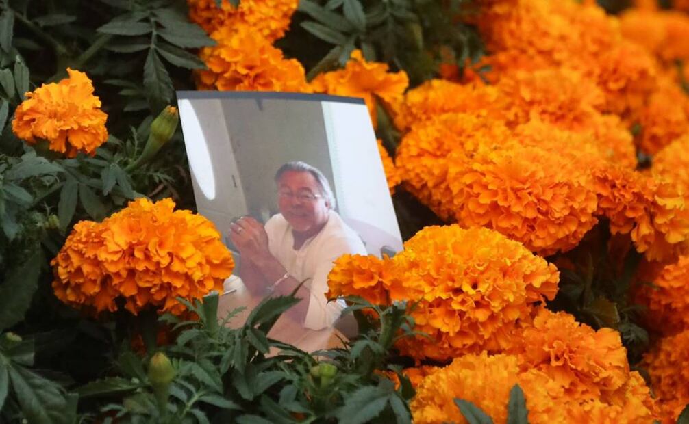 Las personas colocaron el retrato de sus difuntos, siempre recordados con mucho cariño. Foto: Axel Sánchez