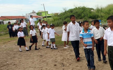 Maestros de 200 escuelas de la montaña de Veracruz en paro; demandan seguridad