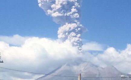 Protección Civil realiza sobrevuelo al Volcán de Colima