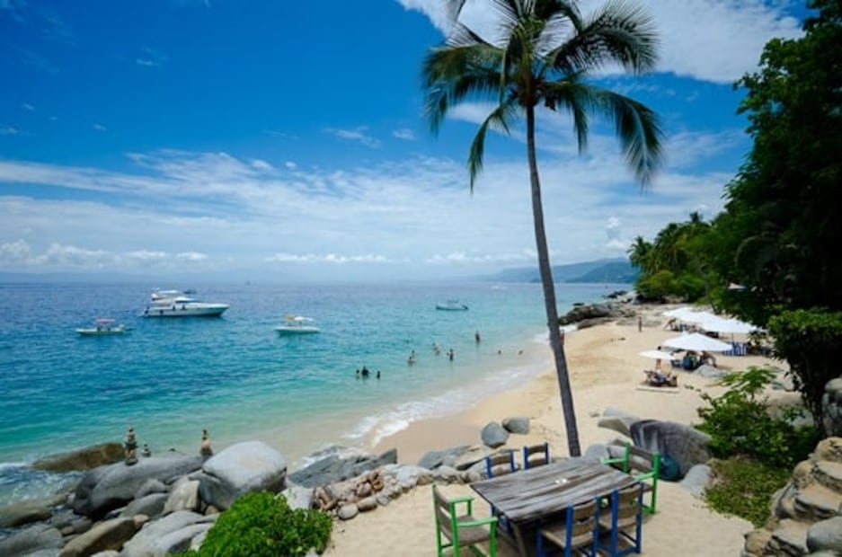Puerto Vallarta recibe galardón internacional como "Mejor destino de ocio en México"