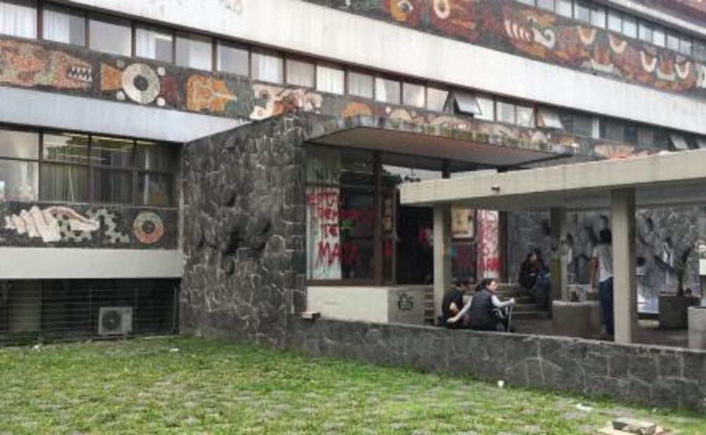 Estudiantes se alistan en CU para realizar “Marcha del Silencio”