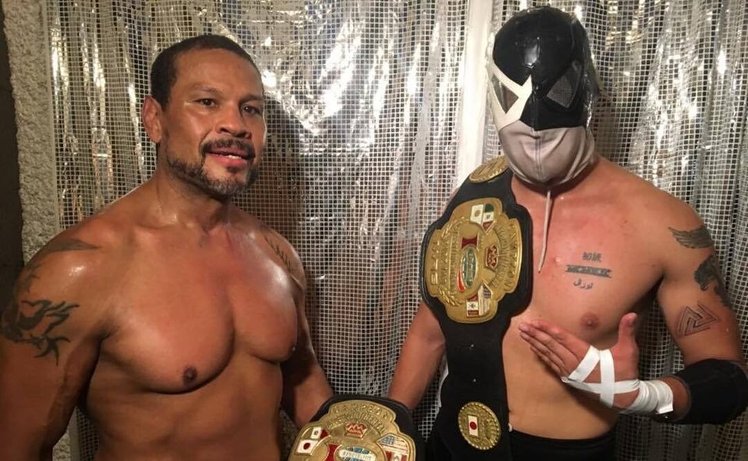 Warrior Jr junto a su padre Black Warrior - FOTO: Especial