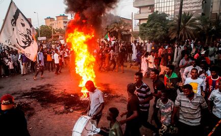Suman 7 muertos en protestas contra golpe de Estado en Sudán