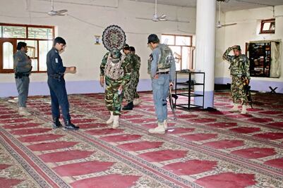 Atentado en Afganistán deja 17 muertos