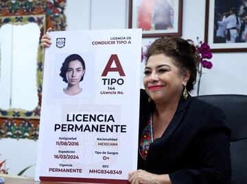 Clara Brugada plantea el regreso de la licencia permanente para conducir autos particulares en la CDMX a partir de enero del 2025