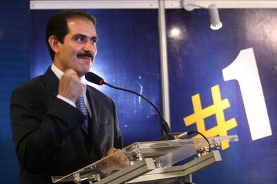 Hijo de Padrés exige a AMLO justicia y liberación de su padre