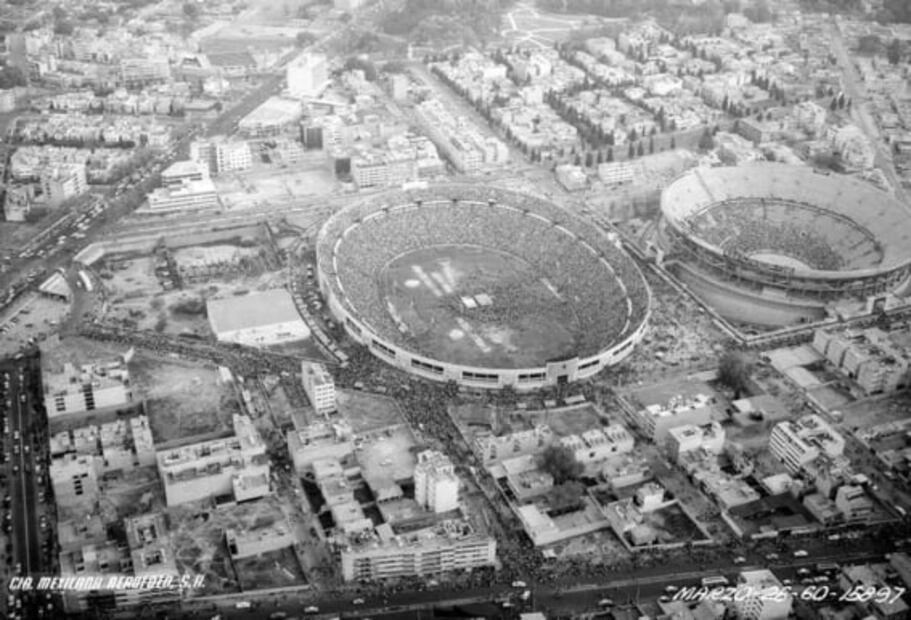 El Estadio y la plaza de toros de la colonia Ciudad de los Deportes