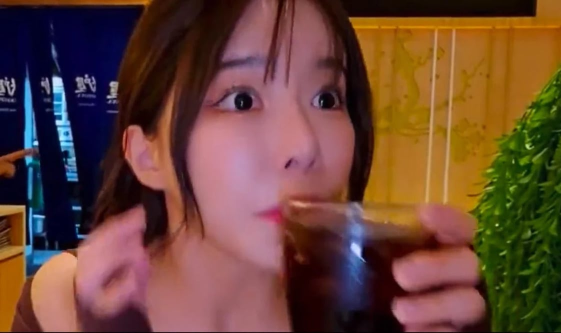 La joven streamer  Barbie Jini estaba en medio de una transmisión en vivo en las redes sociales, cuando se produjo un tiroteo en un centro comercial de Bangkok. Foto: tomada de video