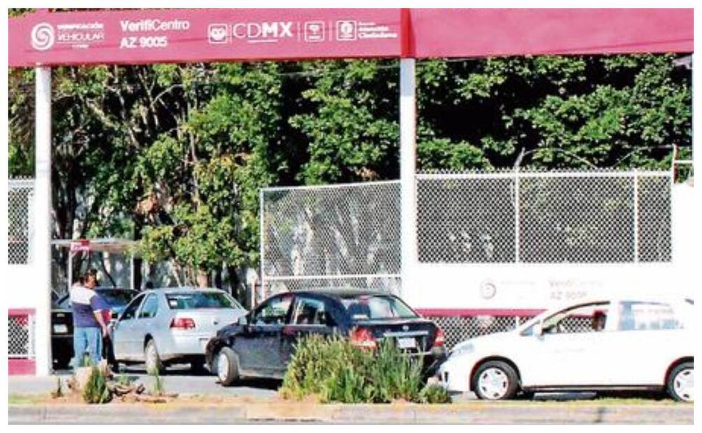 Este es el calendario de verificación vehicular 2024 en la CDMX, de acuerdo con el color del engomado y del número de placa de circulación. Imagen: Archivo El Universal
