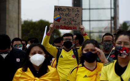"Paren la masacre" piden colombianos en la Ciudad de México