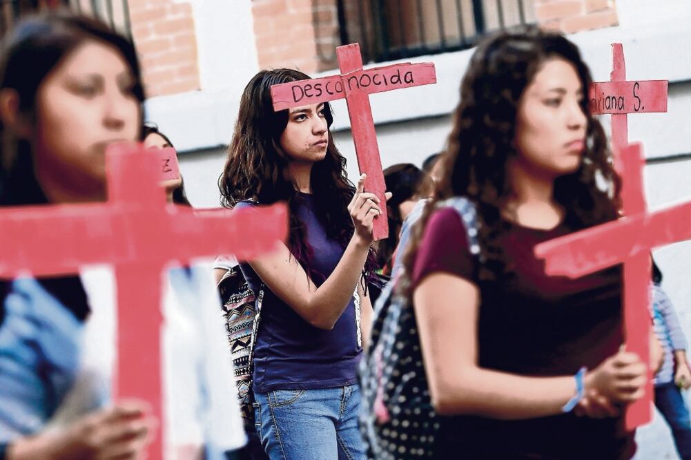 Juan Barbosa, de la organización ABC, dijo que cifras de organizaciones sociales indican que de agosto de 2015 a la fecha suman 235 feminicidios (ARCHIVO. EL UNIVERSAL)