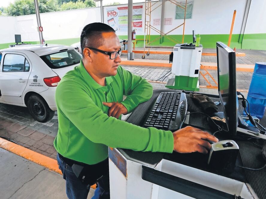 El gobierno argumenta “equidad tributaria” al bajar la verificación. Foto: Archivo EL UNIVERSAL