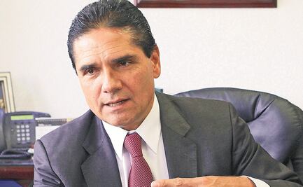 FGR impugna amparo de Silvano Aureoles contra orden de aprehensión; exgobernador es acusado de peculado y lavado de dinero