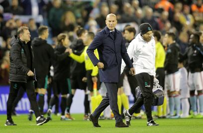 Zidane se queda en el Real Madrid 