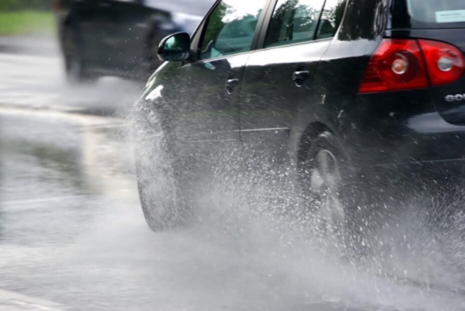 Los daños que las lluvias producen a tu auto