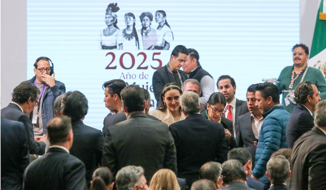 La presidenta Claudia Sheinbaum agradeció al sector empresarial por su apoyo y llamados de unidad nacional ante la amenaza de aranceles por parte del presidente de Estados Unidos, Donald Trump. Foto: Axel Sánchez/EL UNIVERSAL