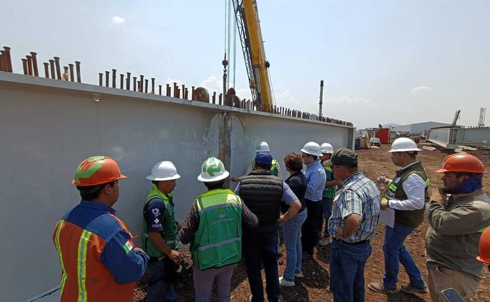 Delfina Gómez, gobernadora del Estado de México, supervisó el inició de la construcción del viaducto elevado. Foto: Especial