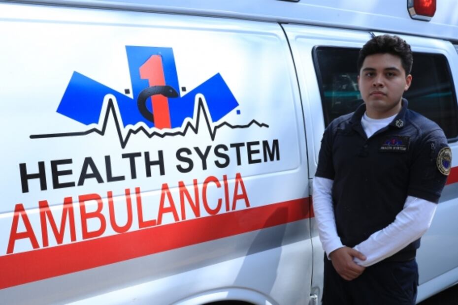 La joven tripulación que salva vidas en una ambulancia
