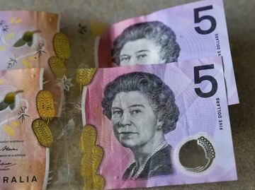 Australia elimina a la monarquía británica de sus billetes; optará por un diseño indígena