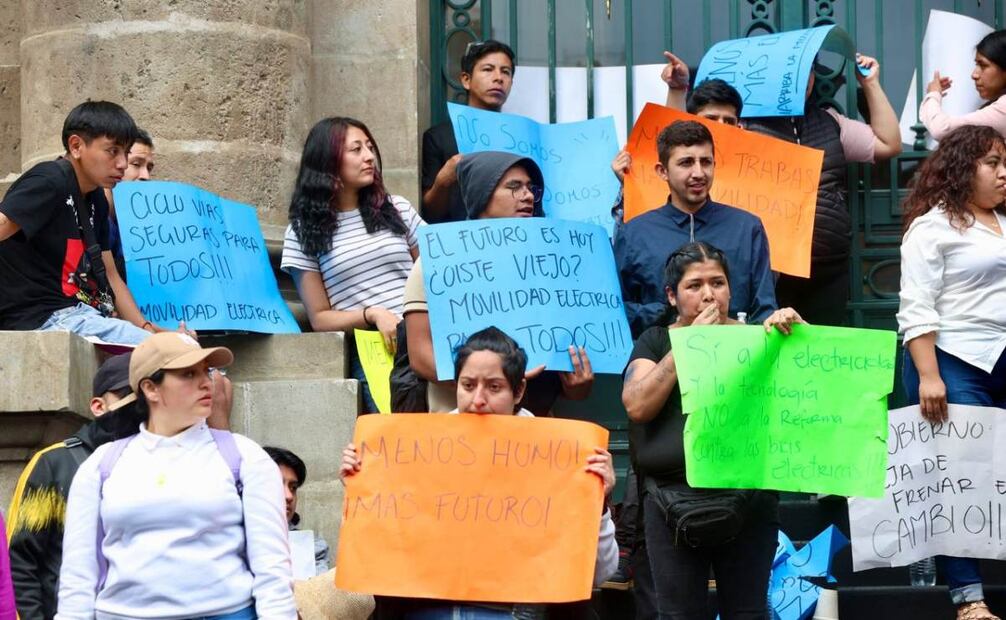 Rubén Arenzana expresó su preocupación por el impacto negativo que supuestamente causaría la aprobación del dictamen. Foto: Valente Rosas