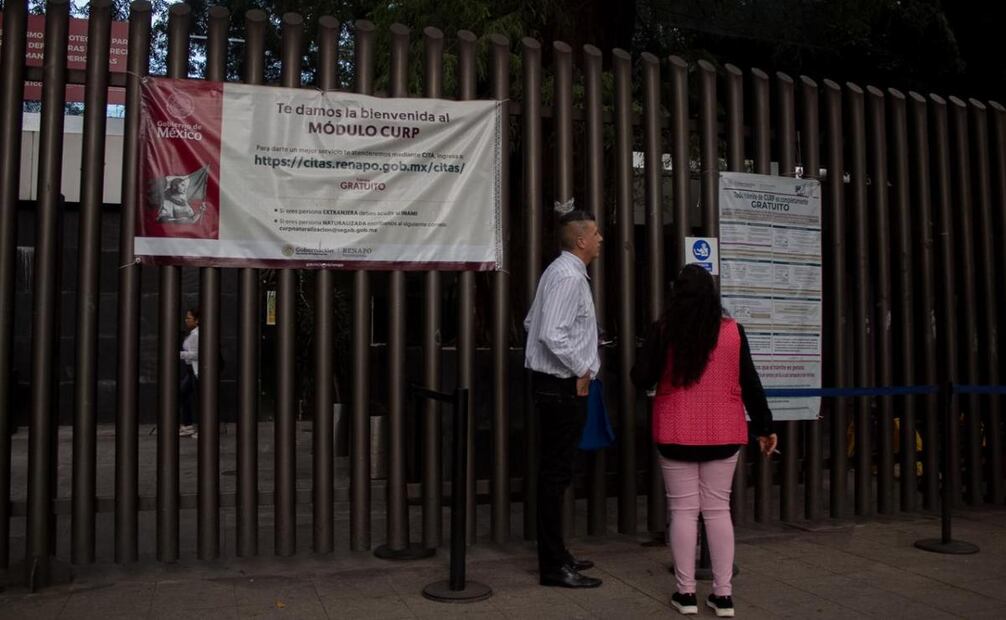 Entre confusión y dudas, primeros mexicanos tramitan la CURP Biométrica. Foto: Fernanda Zamora/ EL UNIVERSAL