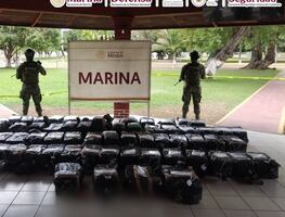 Marina asegura 1.28 toneladas de cocaína en Michoacán; afectación a delincuencia organizada es de más de 310 mdp