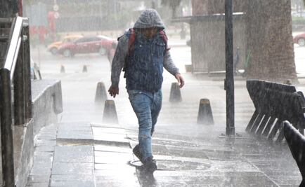 Se registra lluvia en 8 alcaldías; cae granizo en Miguel Hidalgo