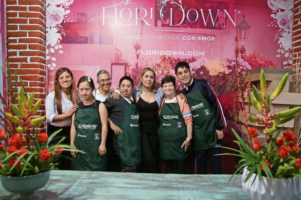 Yesenia Escudero decidió enseñar a personas Down para que adquieran herramientas y puedan tener su propio negocio. Fotos de Carlos Mejía