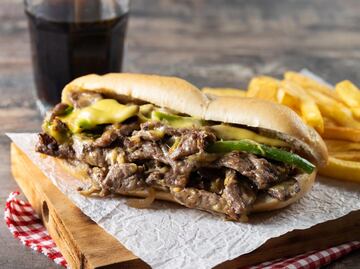 Haz un sándwich Philly Cheesesteak para ver el Super Bowl