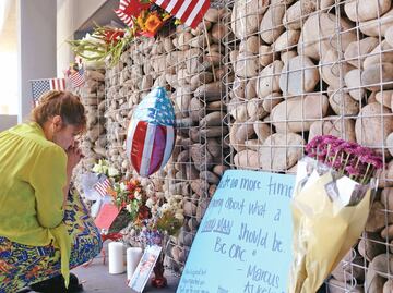 Alistan los funerales en Washington del senador McCain