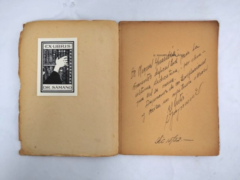 Bibliófilos cazadores de libros firmados por sus autores
