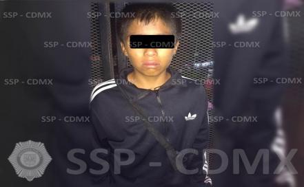 Detienen a tres niños por presuntamente robar a usuaria en el Metro 