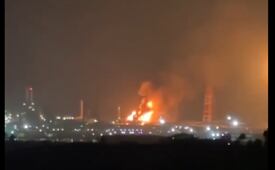 Incendio tras explosión en refinería de Pemex en Salina Cruz deja seis lesionados; autoridades activan protocolos de emergencia