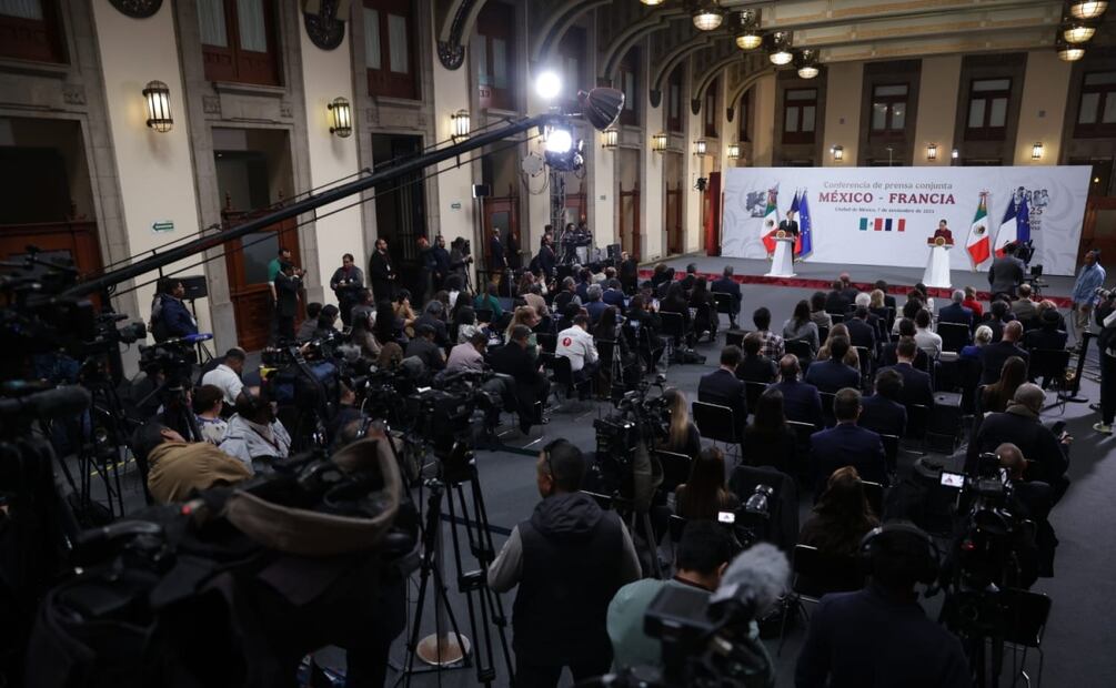 Conferencia conjunta entre la presidenta Claudia Sheinbaum Pardo y el presidente de Francia, Emmanuel Macron tras su reunión en Palacio Nacional (07/11/2025). Foto: Fernanda Rojas / EL UNIVERSAL