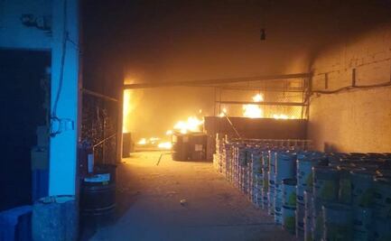 Se incendia bodega con pinturas y solventes en Kanasín, Yucatán