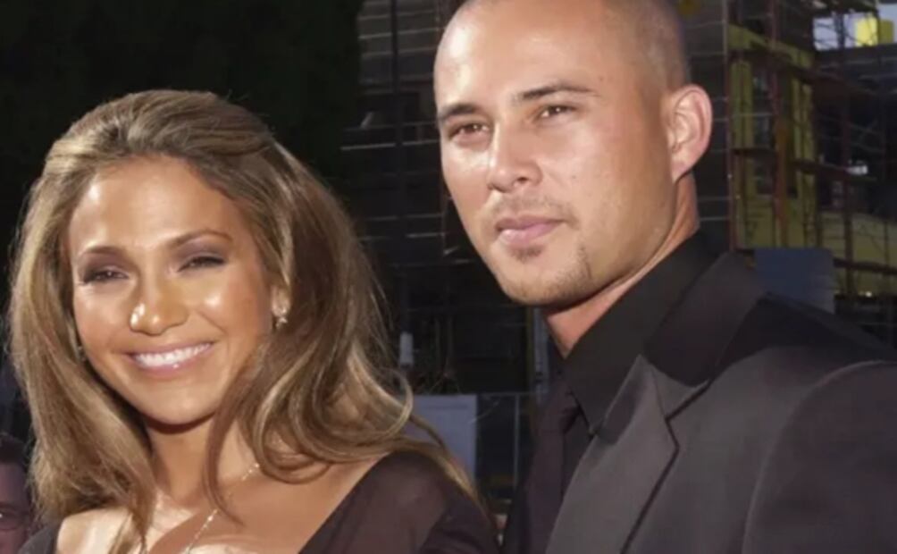 Estas son todas las veces que JLo ha llegado al altar