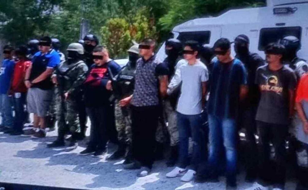 El Roque" detenido junto con sus escoltas. Foto: Tomada de ForoTV