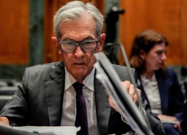 Trump asegura tener "tres o cuatro" candidatos para suceder a Powell en la Fed; dice que Powell "es terrible"
