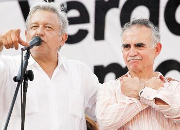 Decisiones de AMLO, bajo fuego en la red