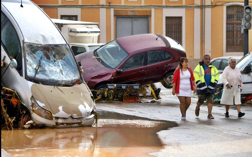 Aunque las víctimas mortales del temporal en España que han sido confirmadas oficialmente son 95, el número total podría elevarse a 108 después de que fueron localizadas otras 13 personas muertas en un garaje de Valencia. Foto: AFP