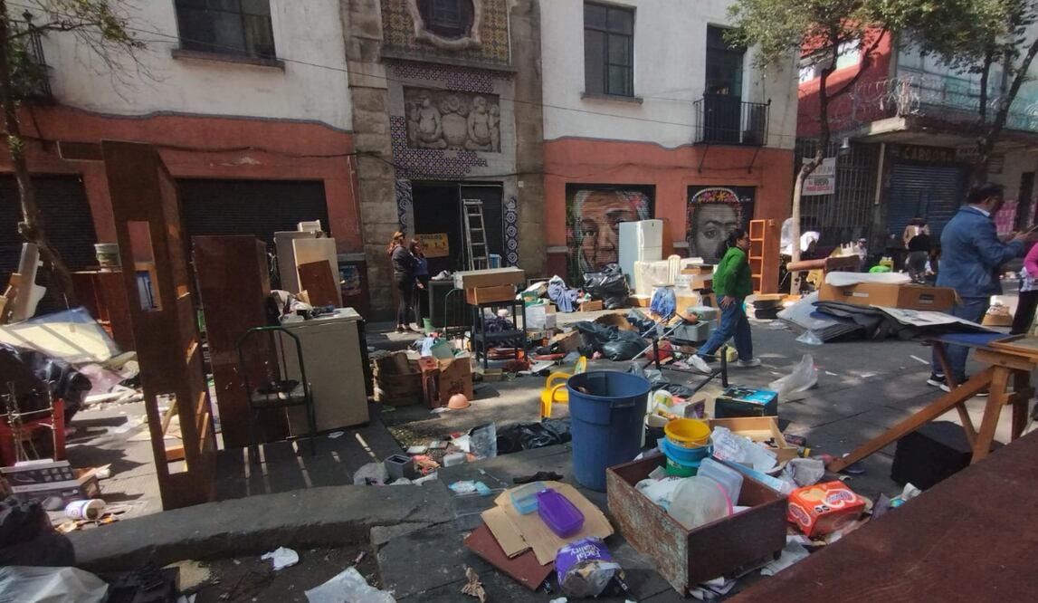 Vecinos exigen reinstalación tras desalojo en República de Cuba; denuncian robo de pertenencias. Foto: Fernanda Rojas