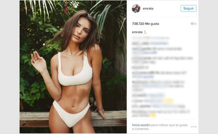 Emily Ratajkowski posa en sexy bikini 