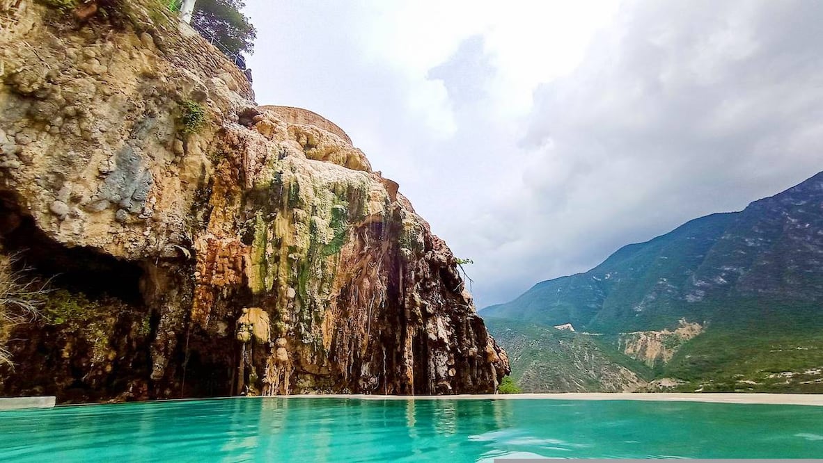 Entre barrancas semidesérticas están las aguas termales de Tolantongo. Foto: Pixabay