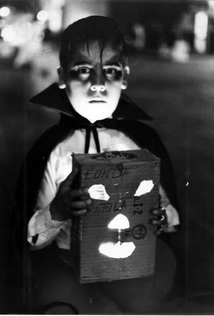 “Pedir calaverita” no es sólo tradición gringa 