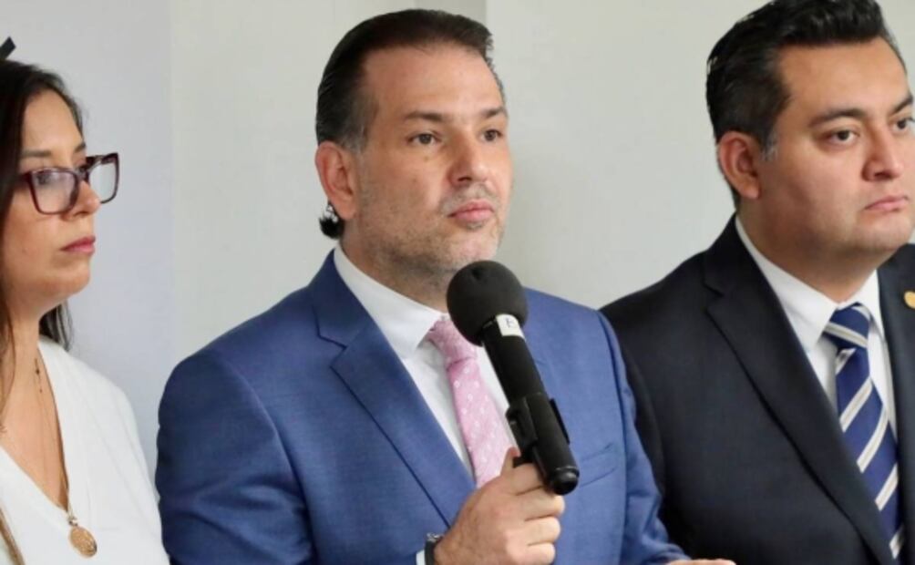 “El que nada debe, nada teme”, FGJ reta a Christian Von Roehrich a que se entregue y declare