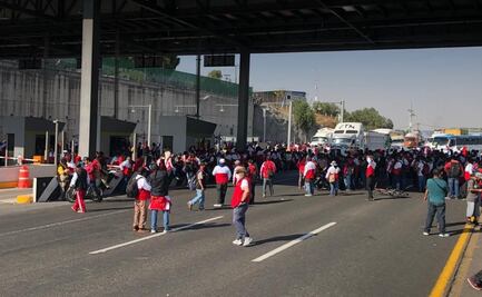 Cumple seis horas el bloqueo en autopista México-Pachuca por integrantes del Suteym
