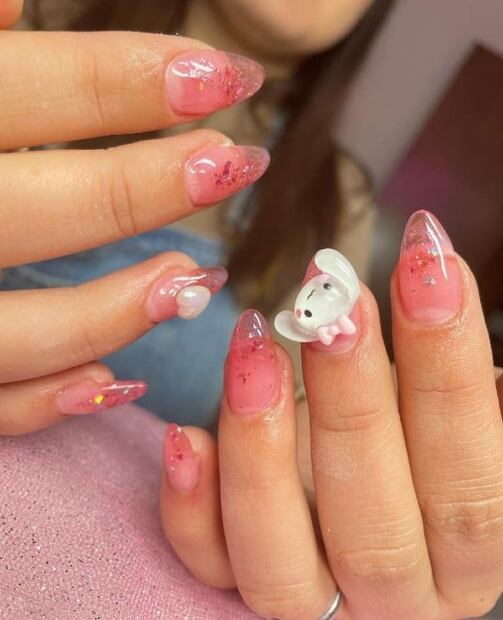 Diseños de uñas 3D que serán la tendencia más original en 2022 